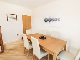 Penthouse 18, West End Point - North Wales - 967066 - thumbnail photo 4