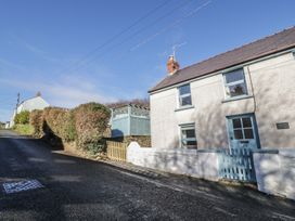 Old Post Cottage - South Wales - 970922 - thumbnail photo 1