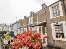 2 bedroom Cottage for rent in Porthmadog