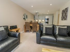 Scarborough Apartments - Two Bed (1) - North Yorkshire (incl. Whitby) - 975361 - thumbnail photo 4