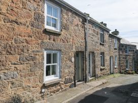 3 bedroom Cottage for rent in Penzance