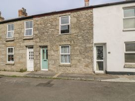 2 bedroom Cottage for rent in St Just