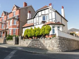 3 bedroom Cottage for rent in Colwyn Bay