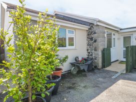 3 bedroom Cottage for rent in Porthleven