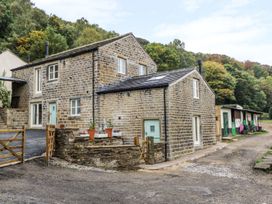 1 bedroom Cottage for rent in Holmfirth