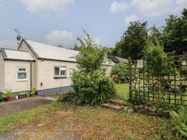 2 bedroom Cottage for rent in Carmarthen
