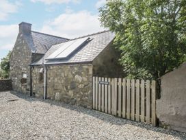 2 bedroom Cottage for rent in Criccieth