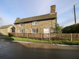 2 bedroom Cottage for rent in Clun