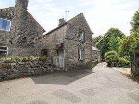 2 bedroom Cottage for rent in Castleton