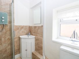 Springfield - Norfolk - 983985 - thumbnail photo 12