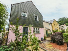 3 bedroom Cottage for rent in St Austell