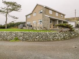 5 bedroom Cottage for rent in Barmouth