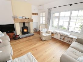 Flamingo Cottage - North Yorkshire (incl. Whitby) - 988574 - thumbnail photo 3