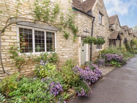 Castle Combe Cottage - Somerset & Wiltshire - 988862 - thumbnail photo 1