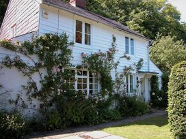 3 bedroom Cottage for rent in Heathfield