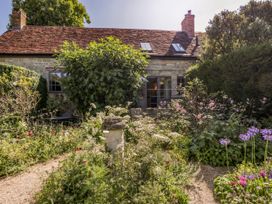 1 bedroom Cottage for rent in Salisbury