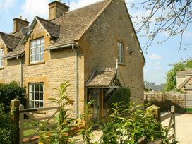 2 bedroom Cottage for rent in Stow on the Wold