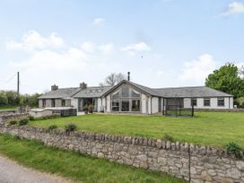 6 bedroom Cottage for rent in Llangefni