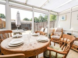 17 Coventry Close - Kent & Sussex - 989792 - thumbnail photo 18