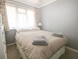 17 Coventry Close - Kent & Sussex - 989792 - thumbnail photo 12