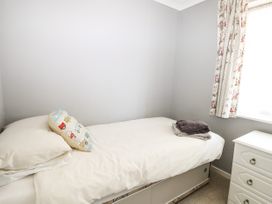 17 Coventry Close - Kent & Sussex - 989792 - thumbnail photo 14