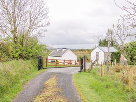 Mc's Cottage - County Sligo - 989958 - thumbnail photo 12