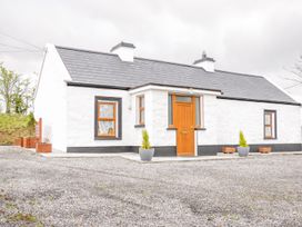 Mc's Cottage - County Sligo - 989958 - thumbnail photo 4