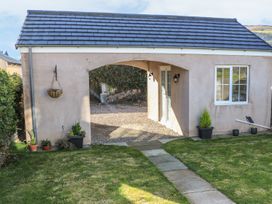 Cranny Corner - Antrim - 992869 - thumbnail photo 10