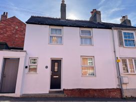2 bedroom Cottage for rent in Weymouth