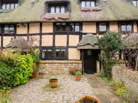 2 bedroom Cottage for rent in Broadway