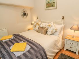 The Cottage, 24 Main Street - Yorkshire Dales - 997064 - thumbnail photo 8