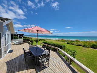 Matarangi Beachfront - Matarangi Holiday Home photo 1
