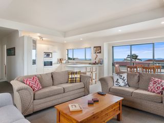 White Island Views - Ohope Holiday Home photo 1