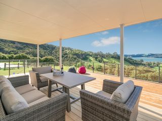 Peace and Paradise - Whitianga Holiday Home photo 1
