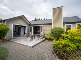 Southland Sounds - Te Anau Holiday Home photo 1