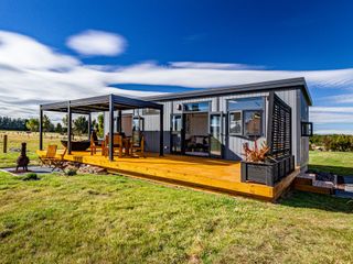 Mangateitei Views - Rangataua Tiny Home photo 1