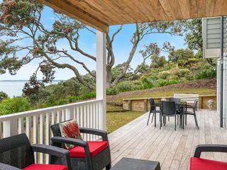 MaiMoana - Hatfields Beach Cliff-Top Retreat photo 1