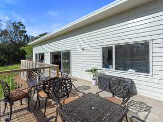 The Whitehouse - Lepperton Holiday Home photo 1