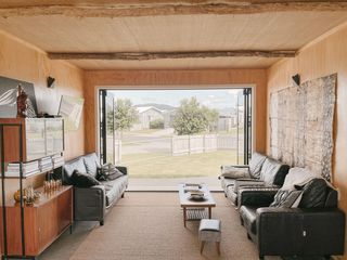 Retro Style Beach Retreat - Matarangi Holiday Unit photo 1