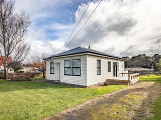 Rata Retreat - Ohakune Holiday Home photo 1