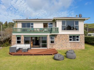 Buffalo Hill - Whitianga Holiday Home photo 1