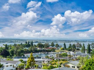 Ngaio Views - Lake Taupo Holiday Home photo 1