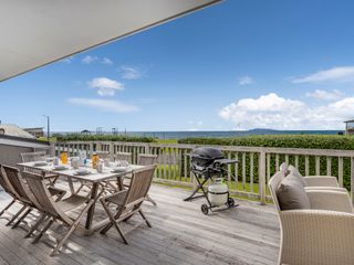 Surfside Sanctuary - Whiritoa Holiday Home photo 1