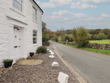 Property photo 3 of 38