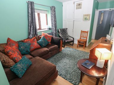 Property photo 3 of 25