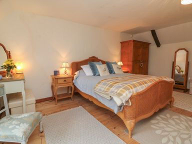 Property photo 17 of 45