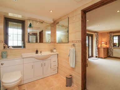 Property photo 27 of 45