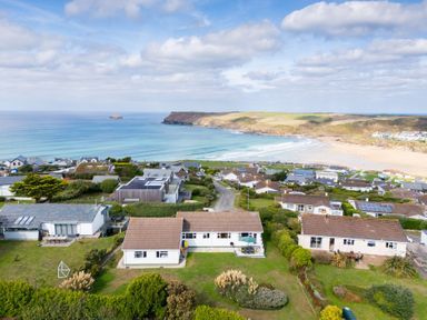 A view of houses near the beach at Windyhill in Polzeath