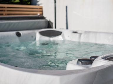 A close up of a hot tub filled with water outdoors at Seastar in Rock