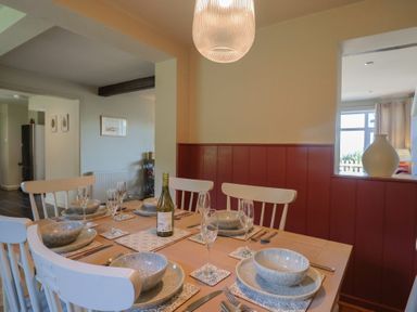 Property photo 11 of 44